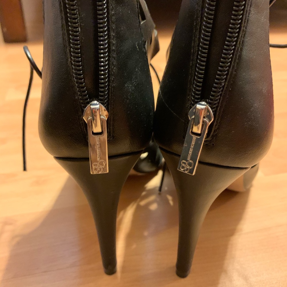 Jessica Simpson heels - Picture 3 of 4